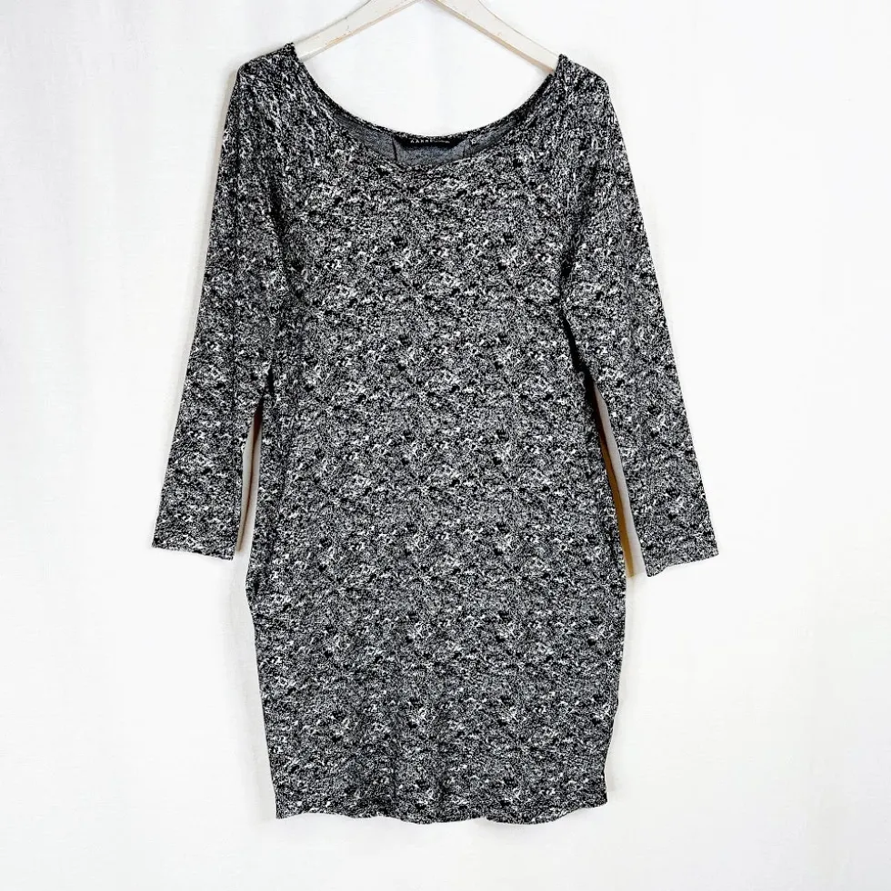 Aarre trikoomekko / tunika koko XS