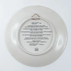 Arabia seinälautanen Königstedtin kartano 19.7 cm