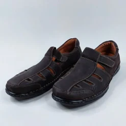 Bata sandaalit koko 46