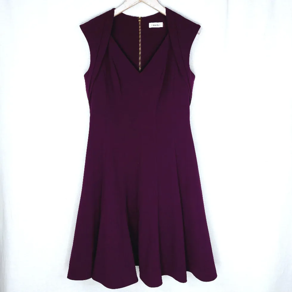 Calvin Klein mekko koko 38