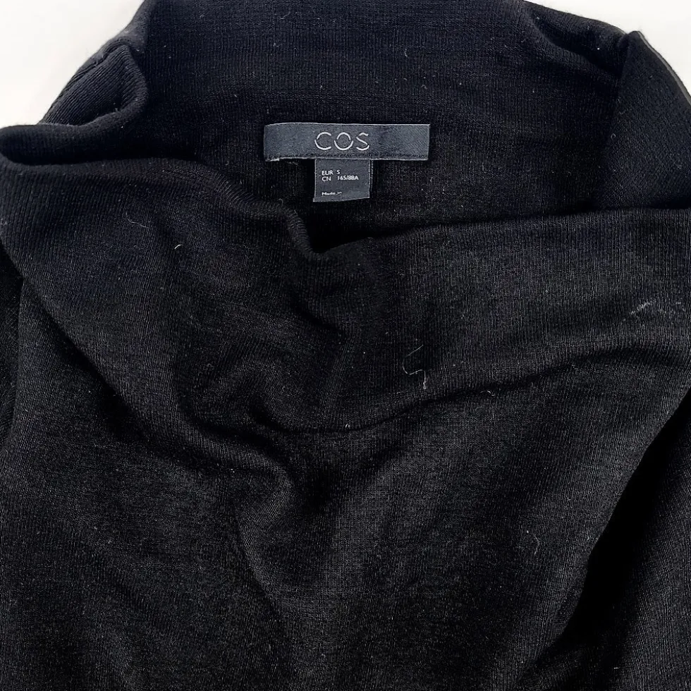 COS trikoomekko koko S