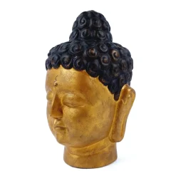 Keraaminen Buddha figuuri