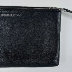 Michael Kors olkalaukku