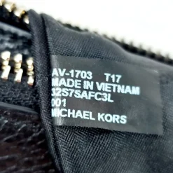 Michael Kors olkalaukku